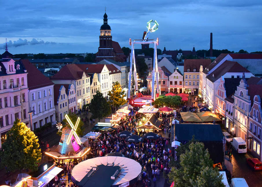 Stadtfeste und Märkte